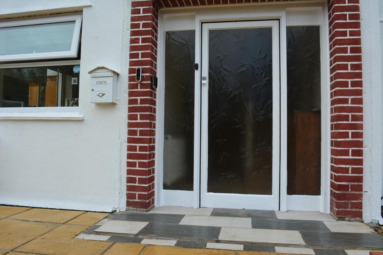 Large Ensuite Room Oxford Exterior photo